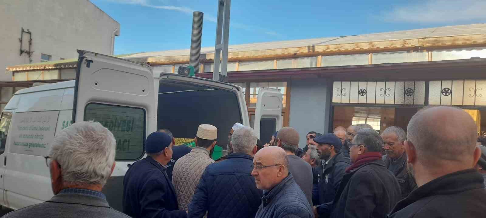 Tanju öğretmen son yolculuğuna uğurlandı