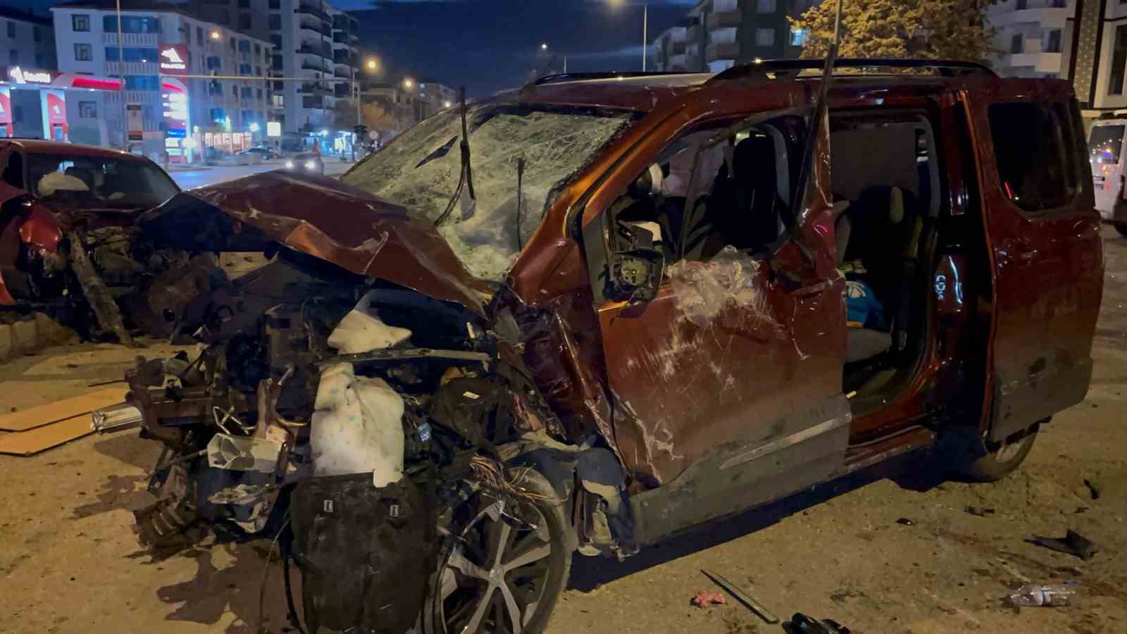 Elazığ’da trafik kazası: 1’i ağır 5 yaralı