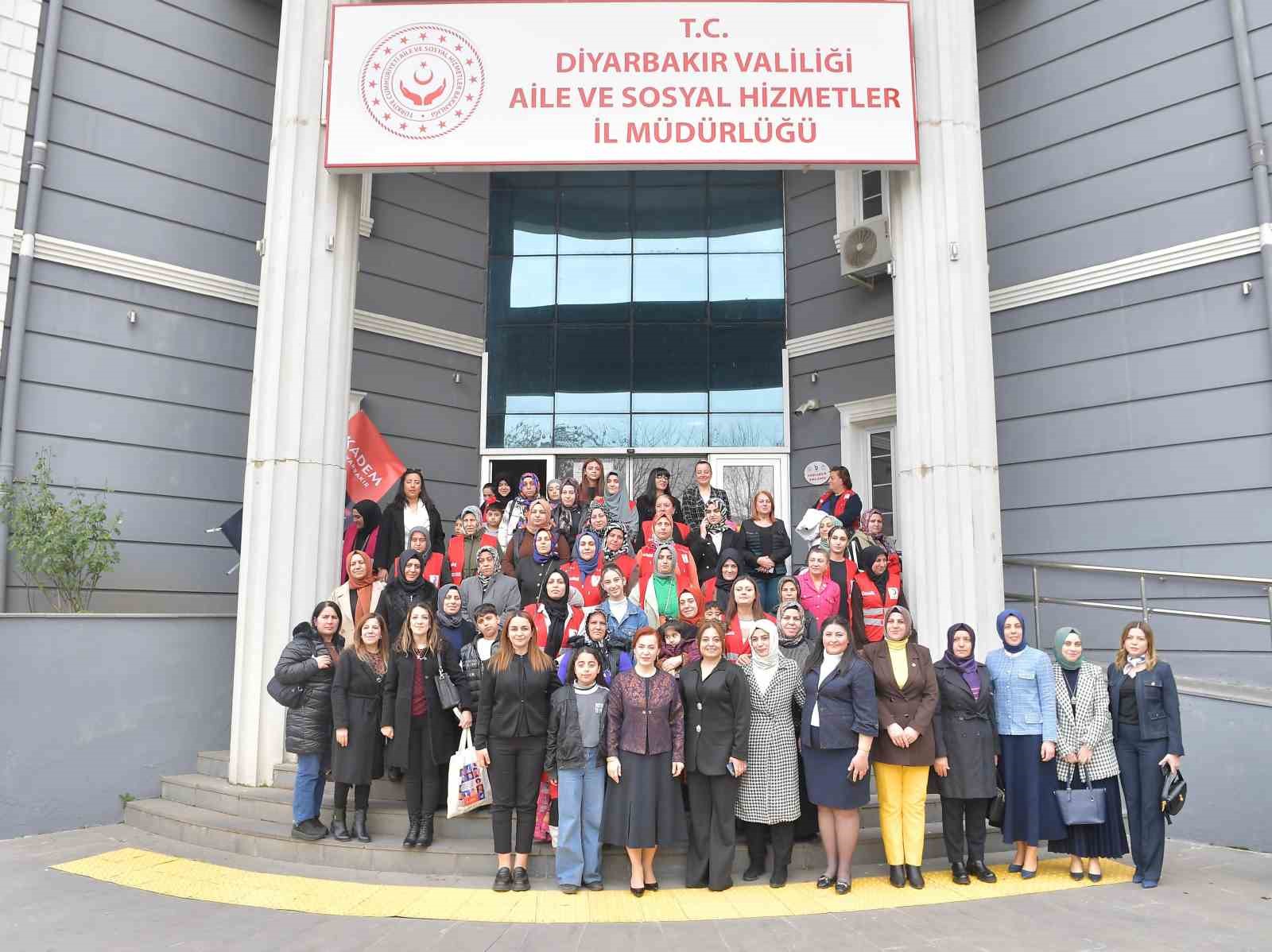 Diyarbakır’da 8 Mart Dünya Kadınlar Günü etkinliği