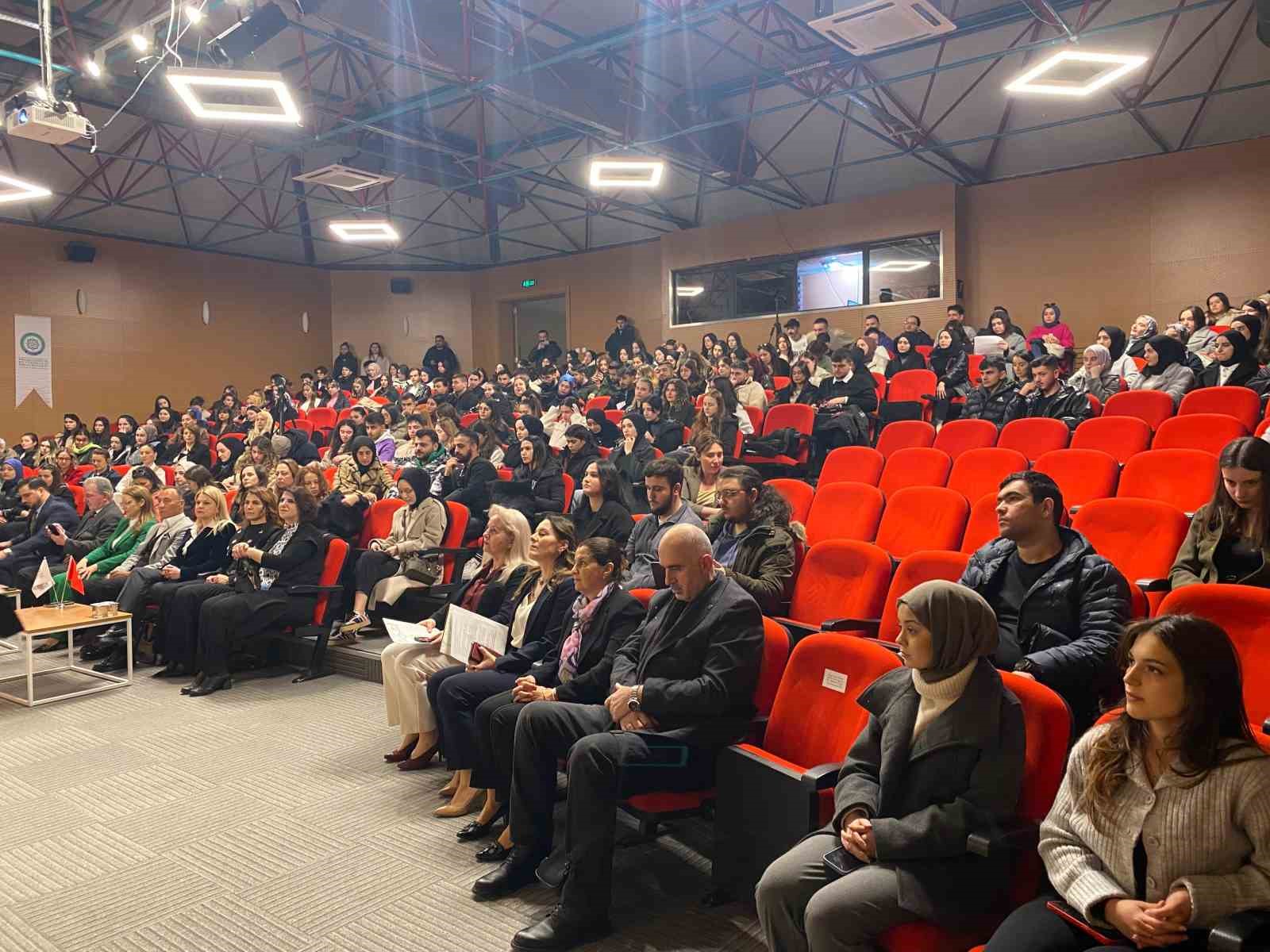 Kadınlar için dijital çağrı: "Tüketici değil, üretici olun"