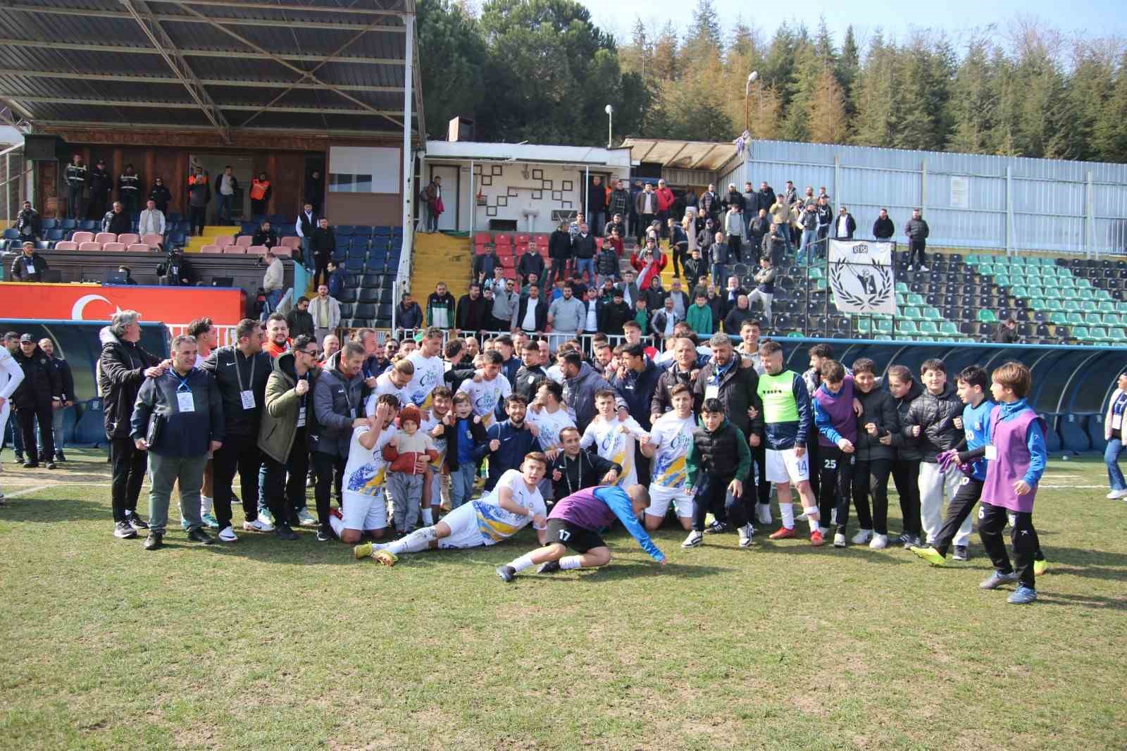 TFF 2. Lig: Belediye Derincespor: 1 - Diyarbekirspor: 0
