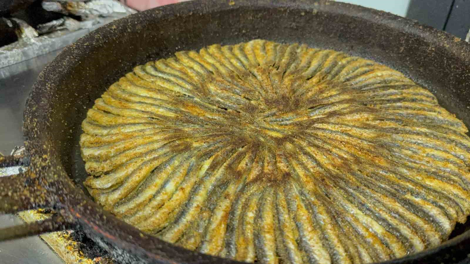 Hamsinin lezzeti arttı: Ustasından pişirme t&uuml;yoları
