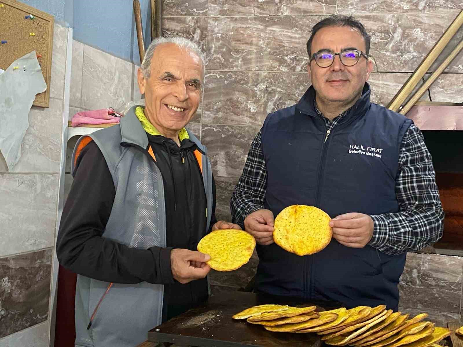 Samsat&rsquo;ta geleneksel bayram taplaması yapılmaya başlandı
