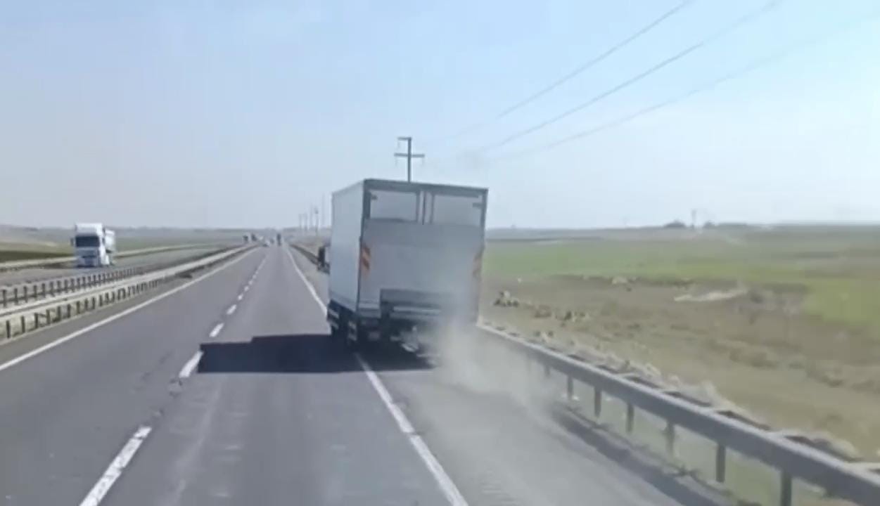 Kaza yapmasın diye kamyoneti kilometrelerce takip eden s&uuml;r&uuml;c&uuml; konuştu
