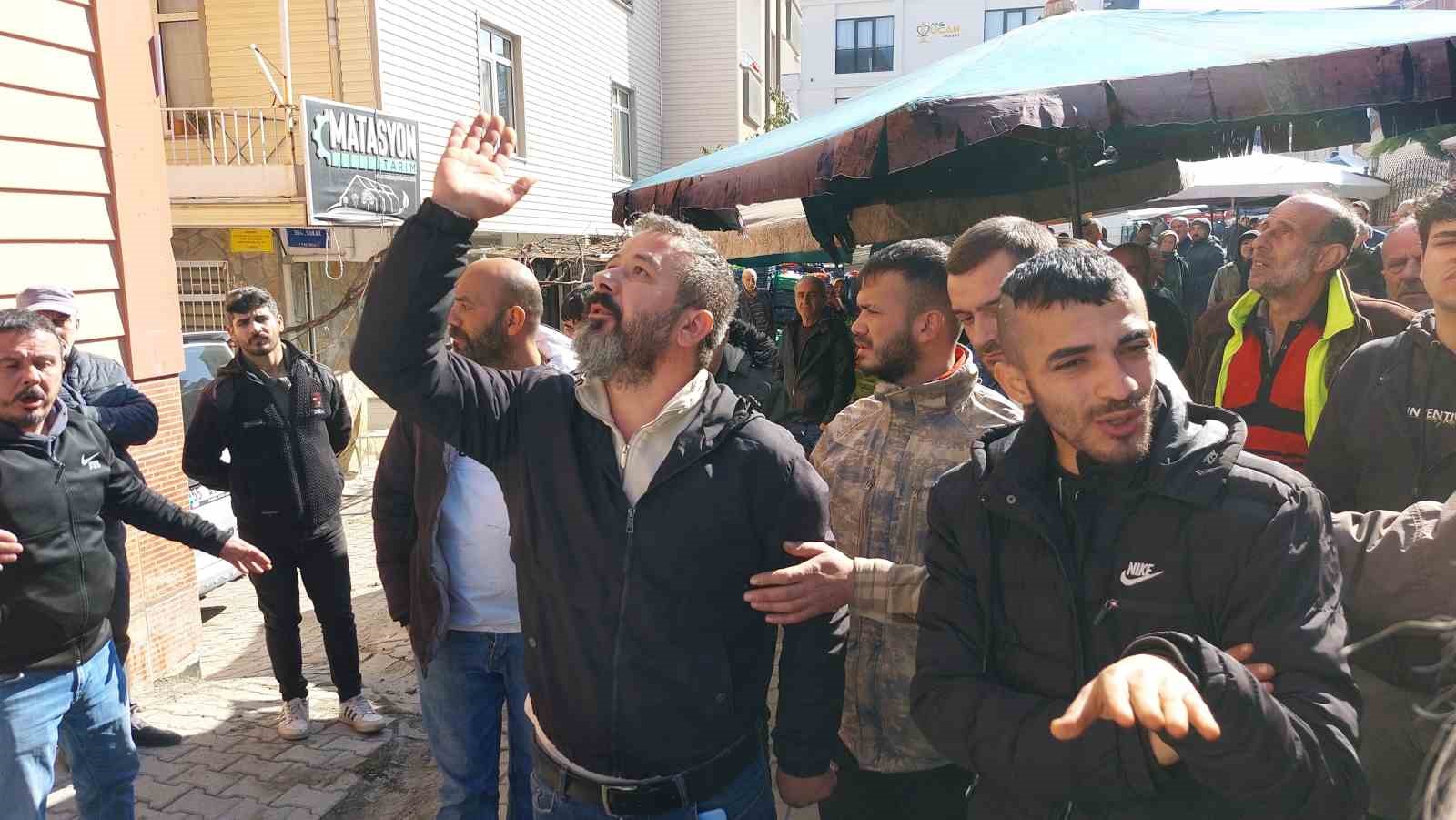 Pazar yerinin taşınmasındaki yanlış anlaşılma tartışmaya yol açtı