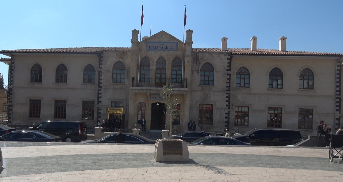 AK Parti Genel Başkan Yardımcısı H&uuml;seyin Yayman&rsquo;dan Kilis Valiliğine ziyaret
