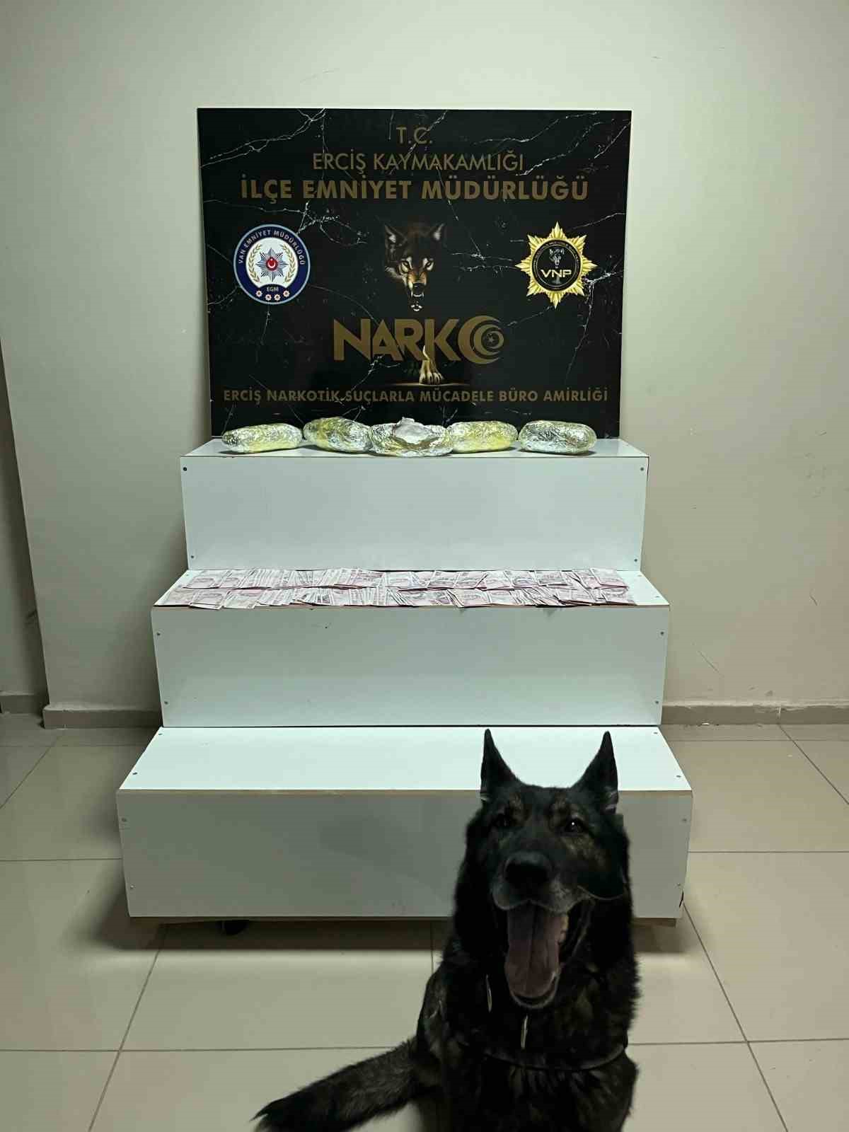Van&rsquo;da 49 kilo metamfetamin ele ge&ccedil;irildi
