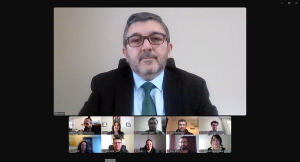 BŞE&Uuml;, eğitimlere devam eden bursiyerler online toplantıya katıldı
