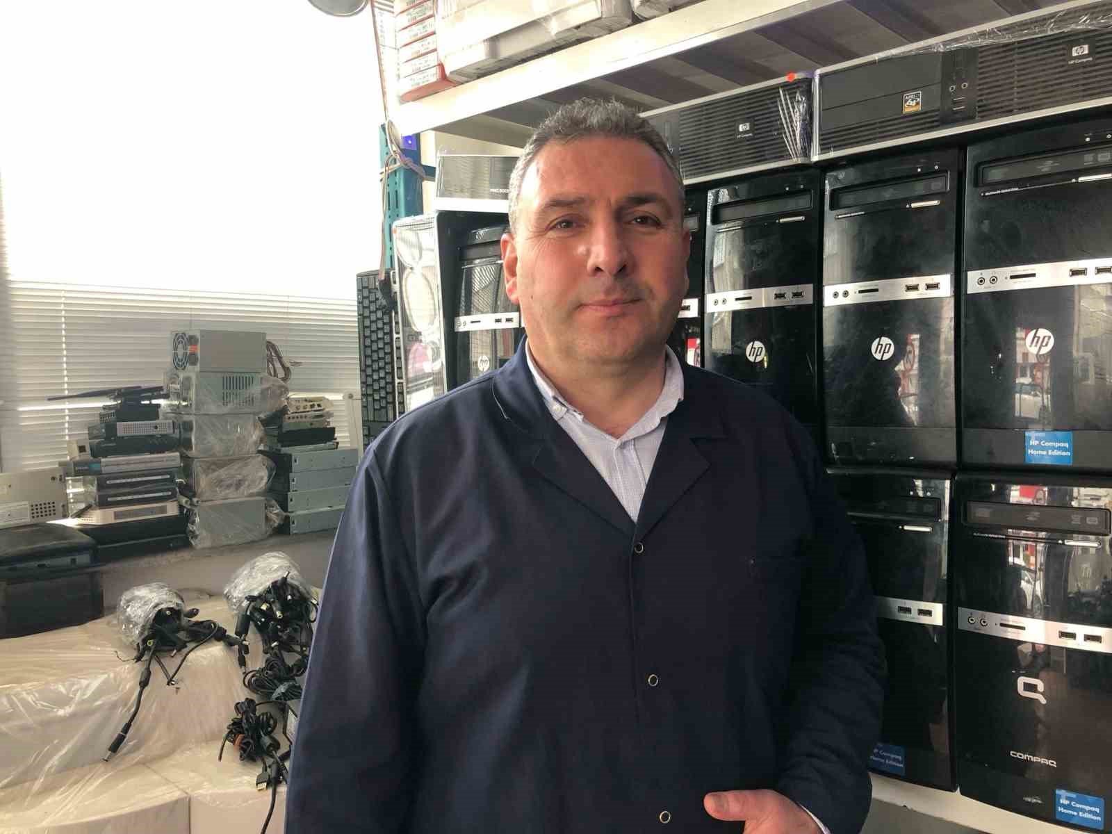 Esnafın 10 parmakta 10 marifet makinesi
