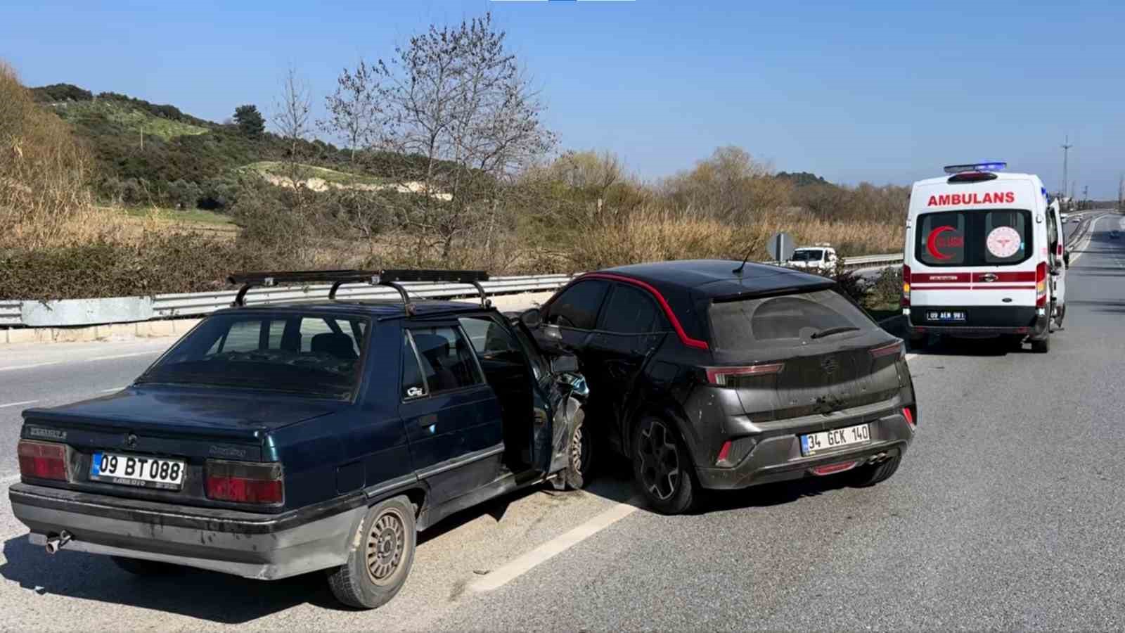 1 kişi yaralandı: Aydın'da trafik kazası İHA tarafından bildirildi.