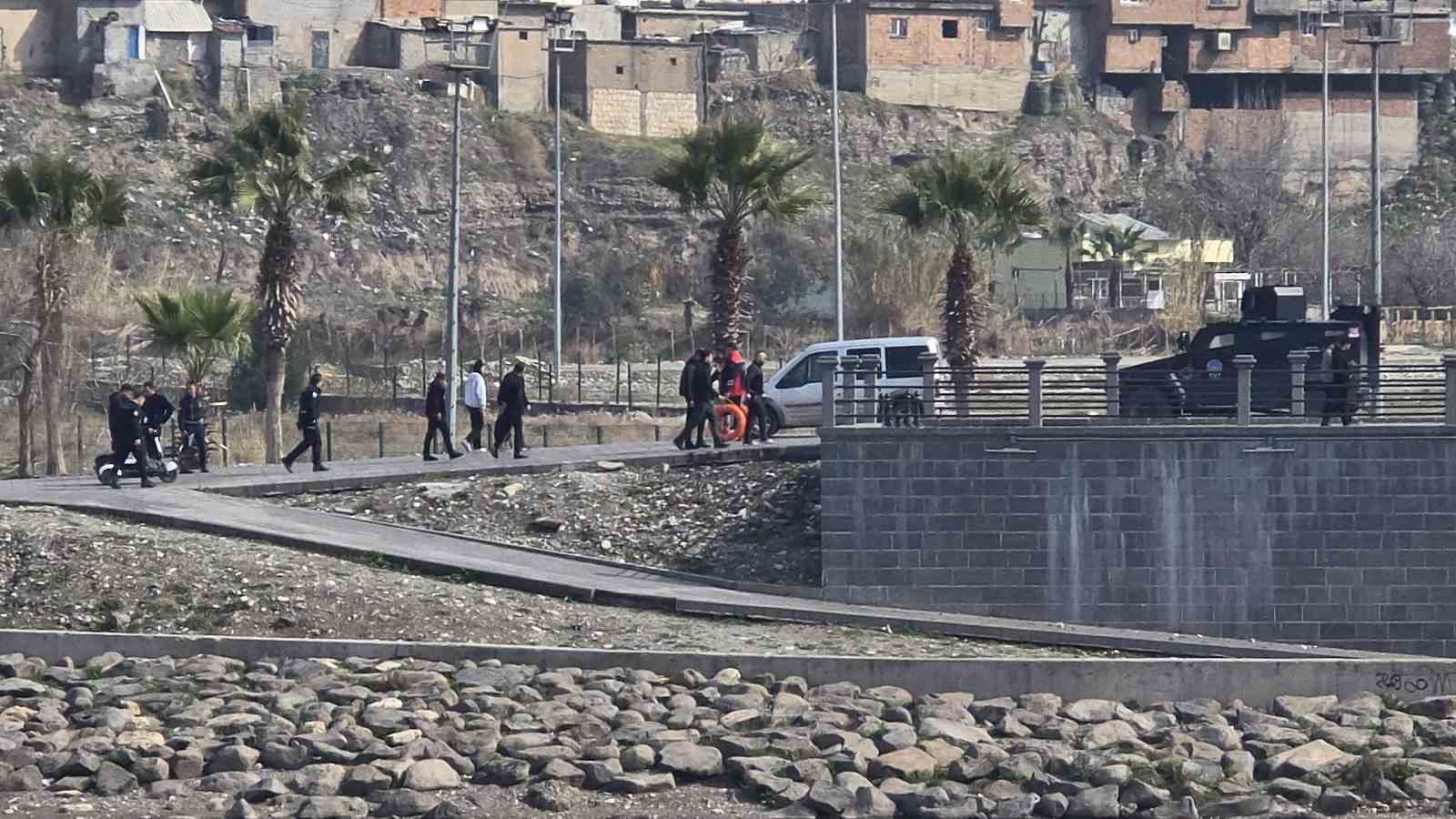 Şırnak&rsquo;ta intihar girişimini itfaiye erleri engelledi
