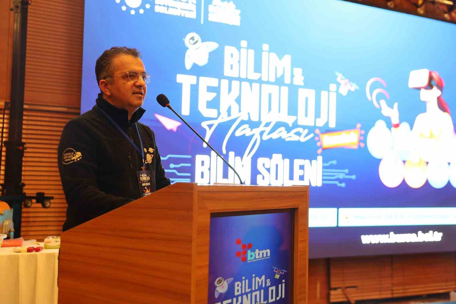 &Ccedil;ocuklar, B&uuml;y&uuml;kşehir&rsquo;le bilim yolculuğuna &ccedil;ıktı
