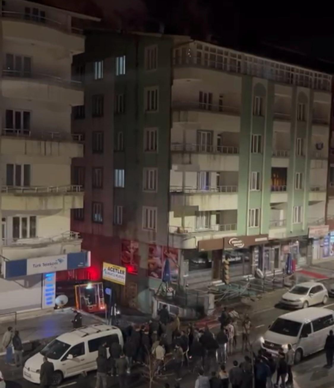 Hizan&rsquo;da korkutan yangın
