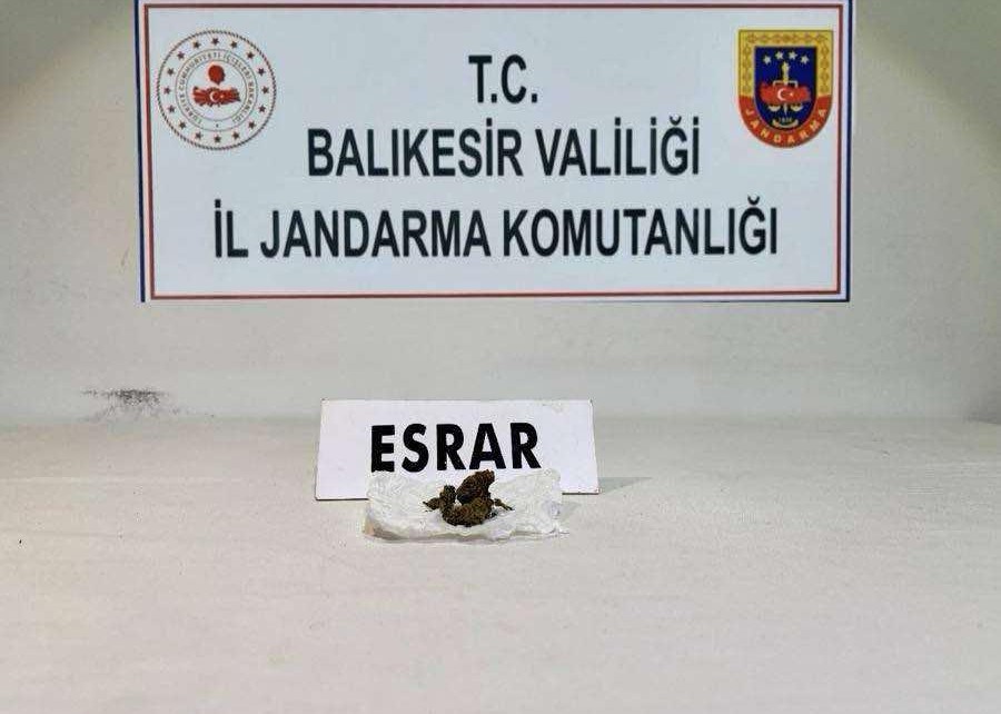 Balıkesir’de jandarmadan kaçakçılık ve organize suç operasyonu: 50 şüpheli yakalandı