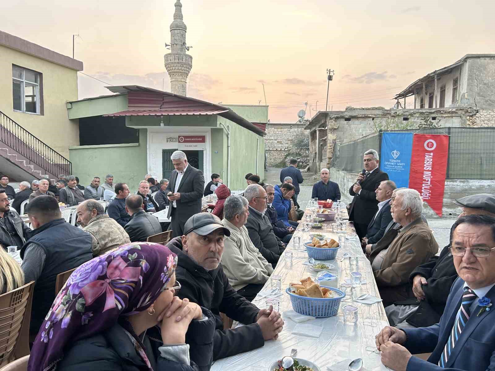 Mersin&rsquo;de k&ouml;y sakinlerinden imece usul&uuml; iftar
