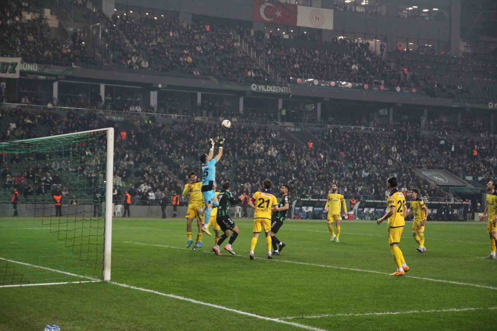 Trendyol 1. Lig: Kocaelispor: 1 - MKE Ankaragücü: 1
