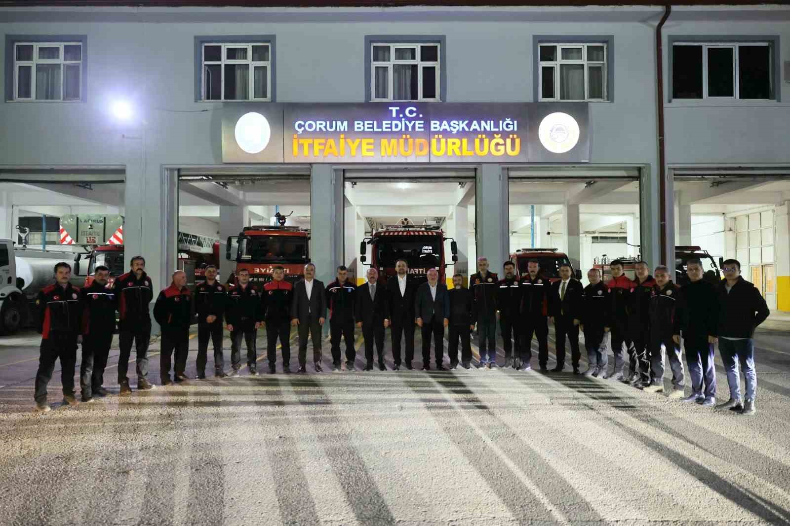 Bakan Yardımcısı Eminoğlu &Ccedil;orum&rsquo;da &uuml;niversite &ouml;ğrenileriyle buluştu
