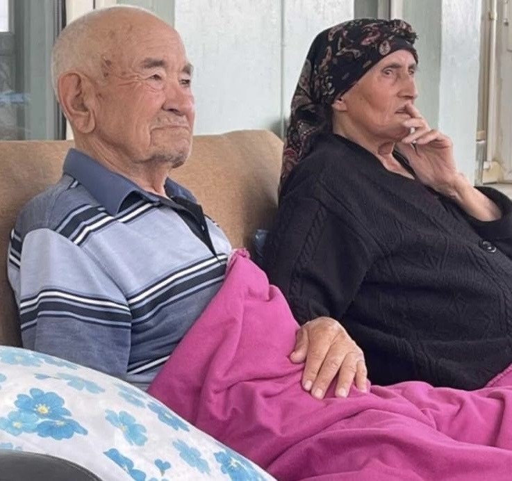Yaşlı çift 58 yıl önce gittikleri İsveç’te 12 saat arayla vefat etti