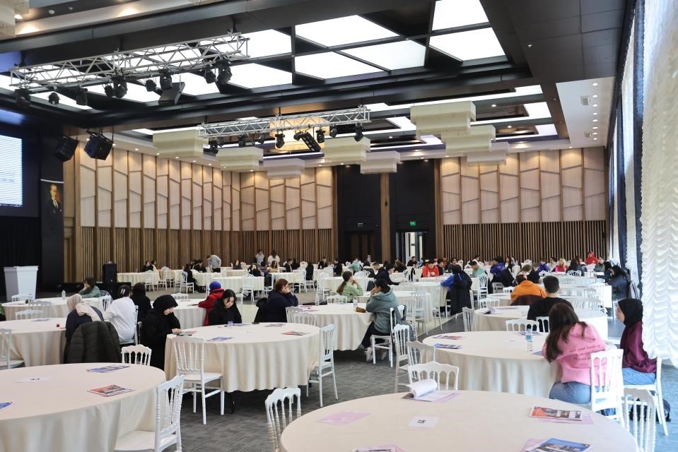 Merkezefendi Belediyesinin &uuml;cretsiz TYT ve AYT deneme sınavları devam ediyor
