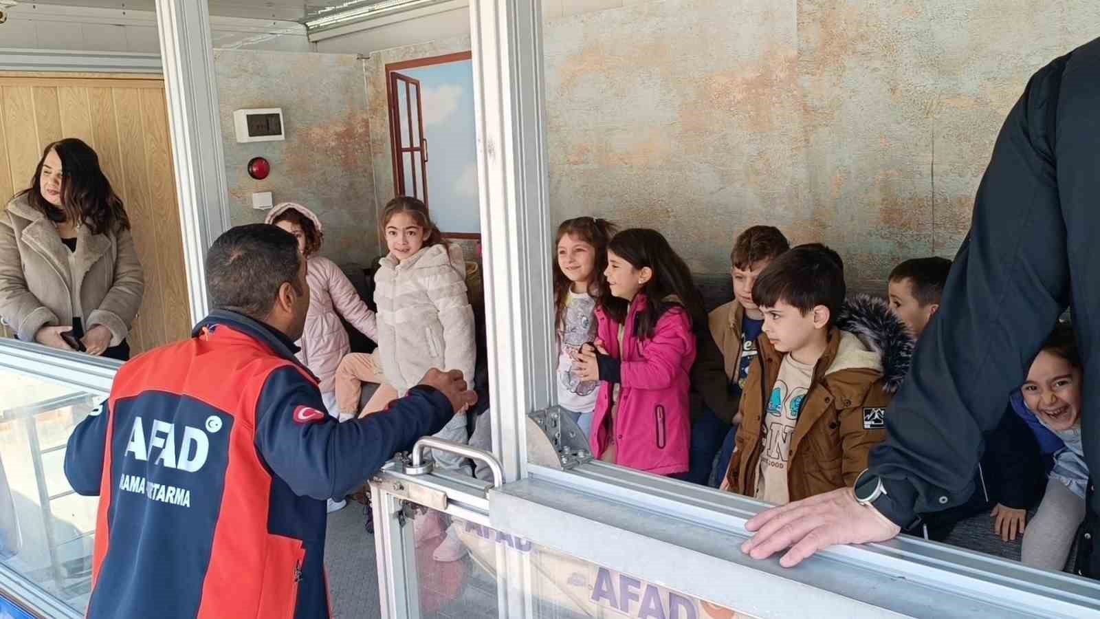 AFAD Deprem Simülasyon Tırı Erzincan’da