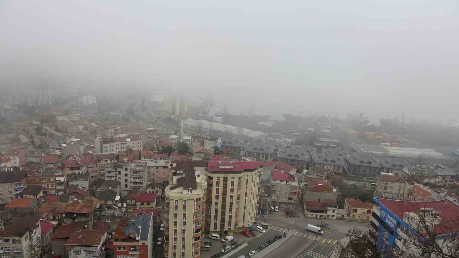 Trabzon’da sis etkili oluyor