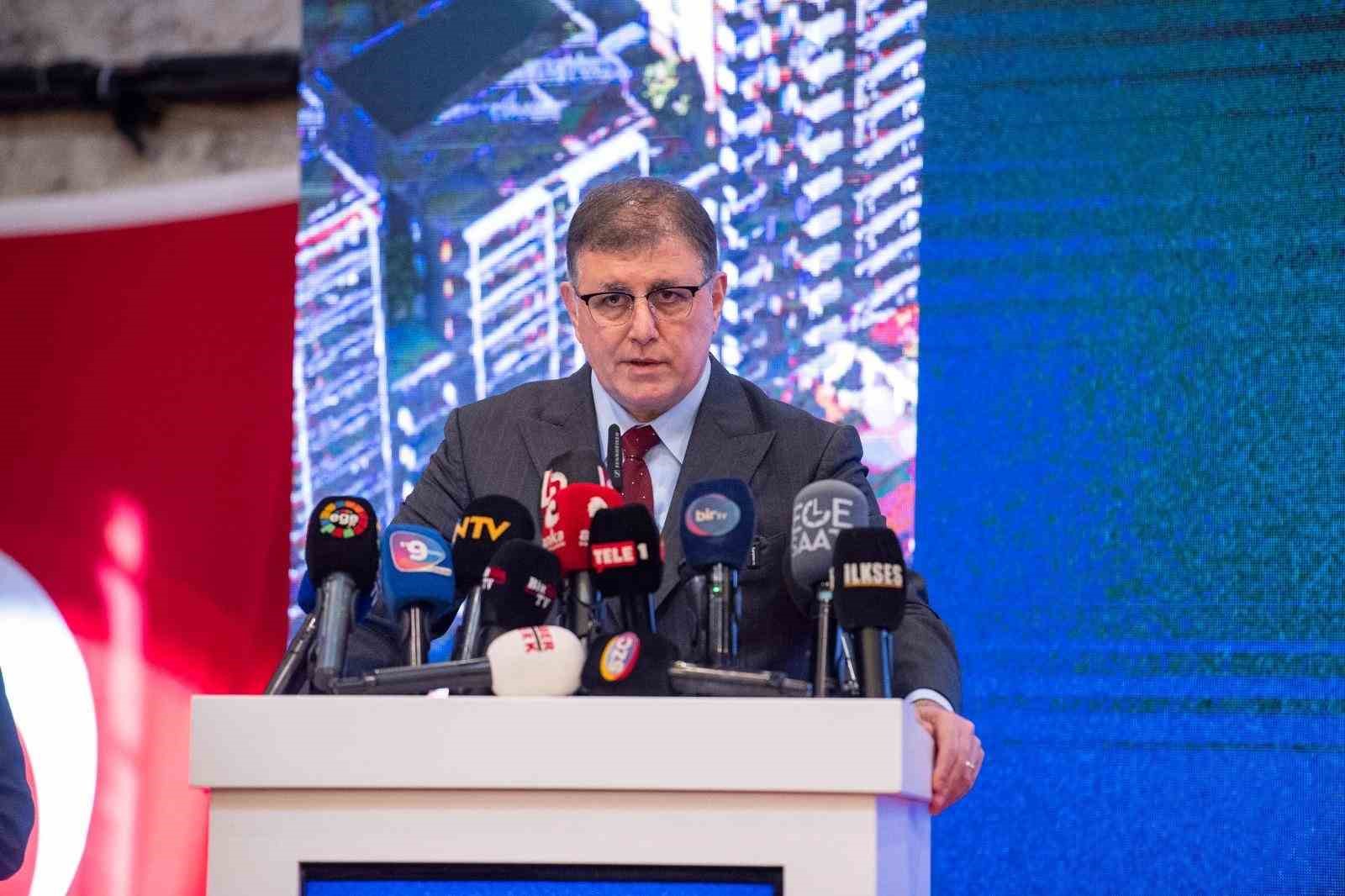 İzmir&rsquo;in &ouml;rnek sosyal konut projesine 6 g&uuml;nde 40 bin talep
