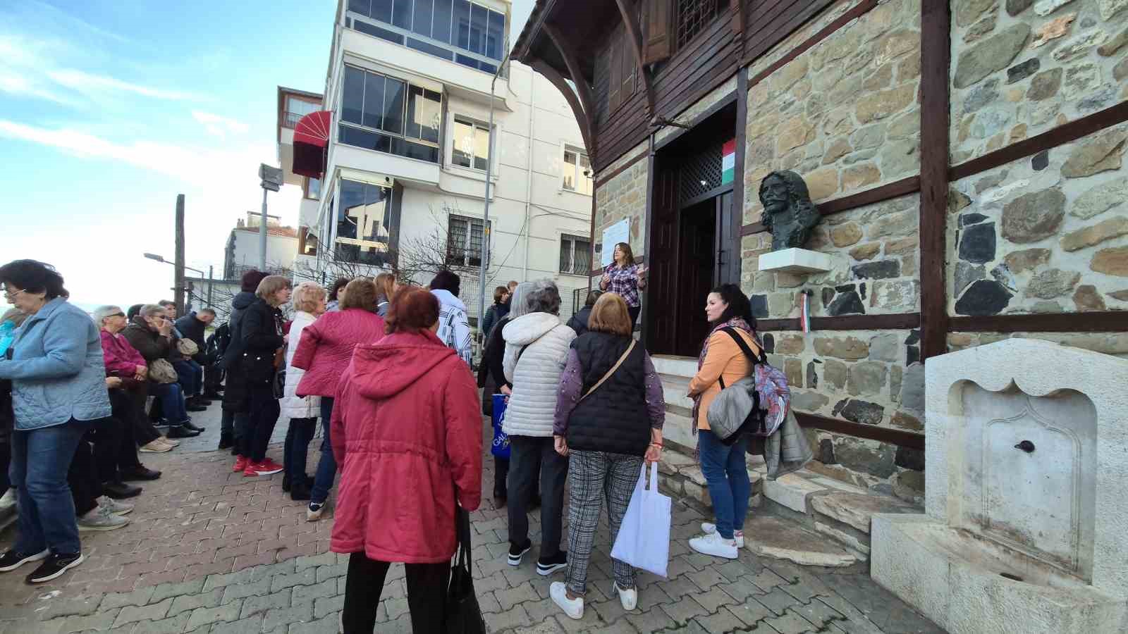 Macar Kralı&rsquo;nın m&uuml;zesi Bulgar turistlerin g&ouml;zdesi oldu

