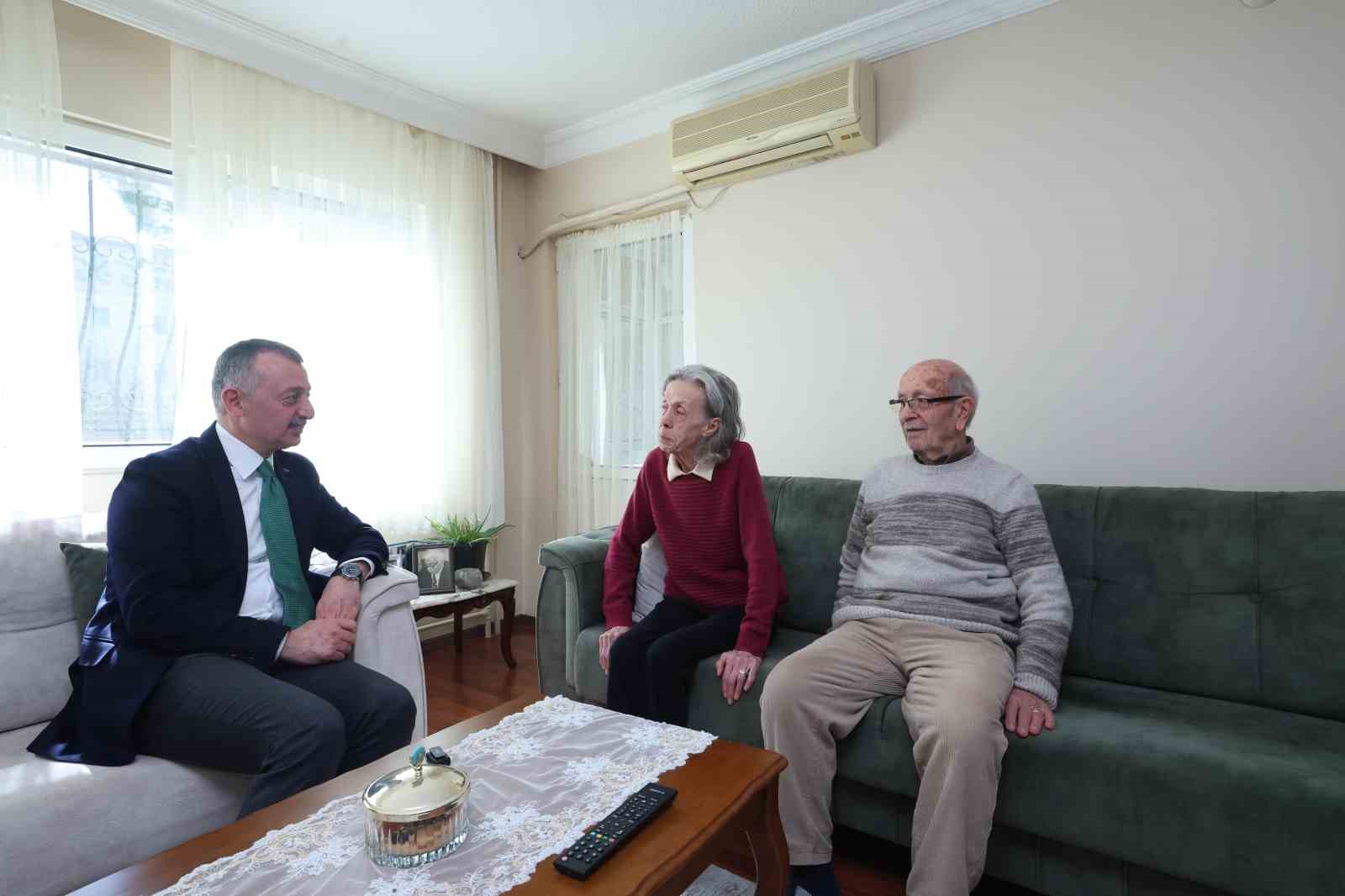 Tahir Büyükakın’dan gönüllere dokunan ziyaret
