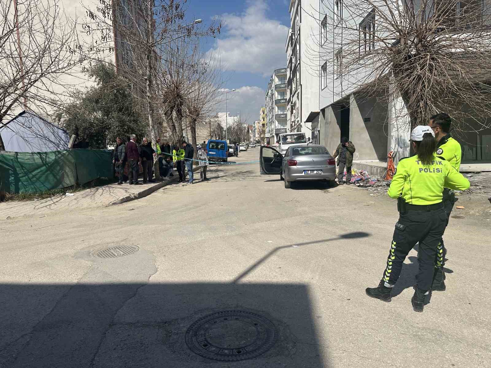 Otomobil ile motosiklet çarpıştı: 1 ağır yaralı