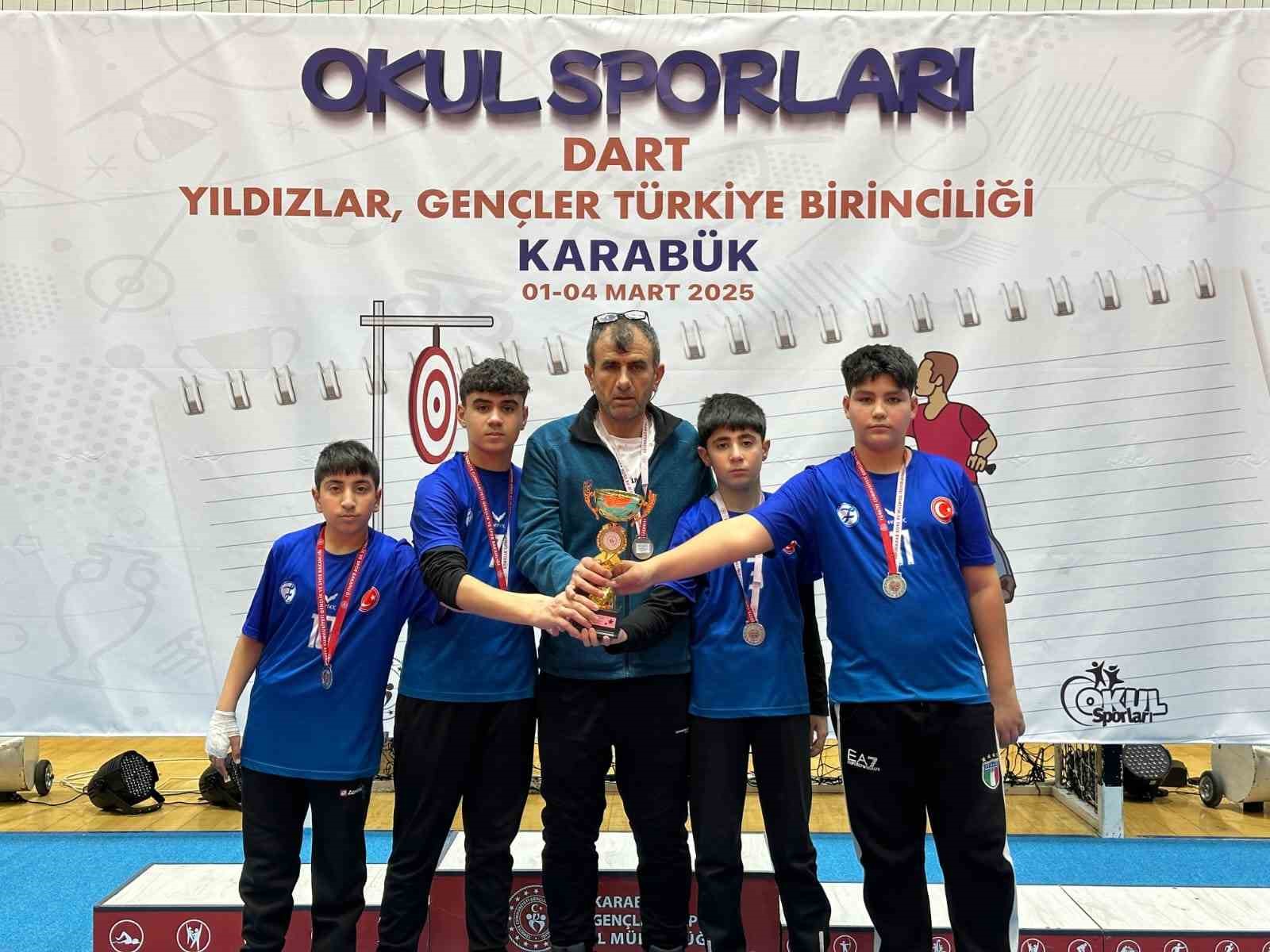 Elazığ TOKİ Fırat Ortaokulu, Türkiye 2.’si oldu