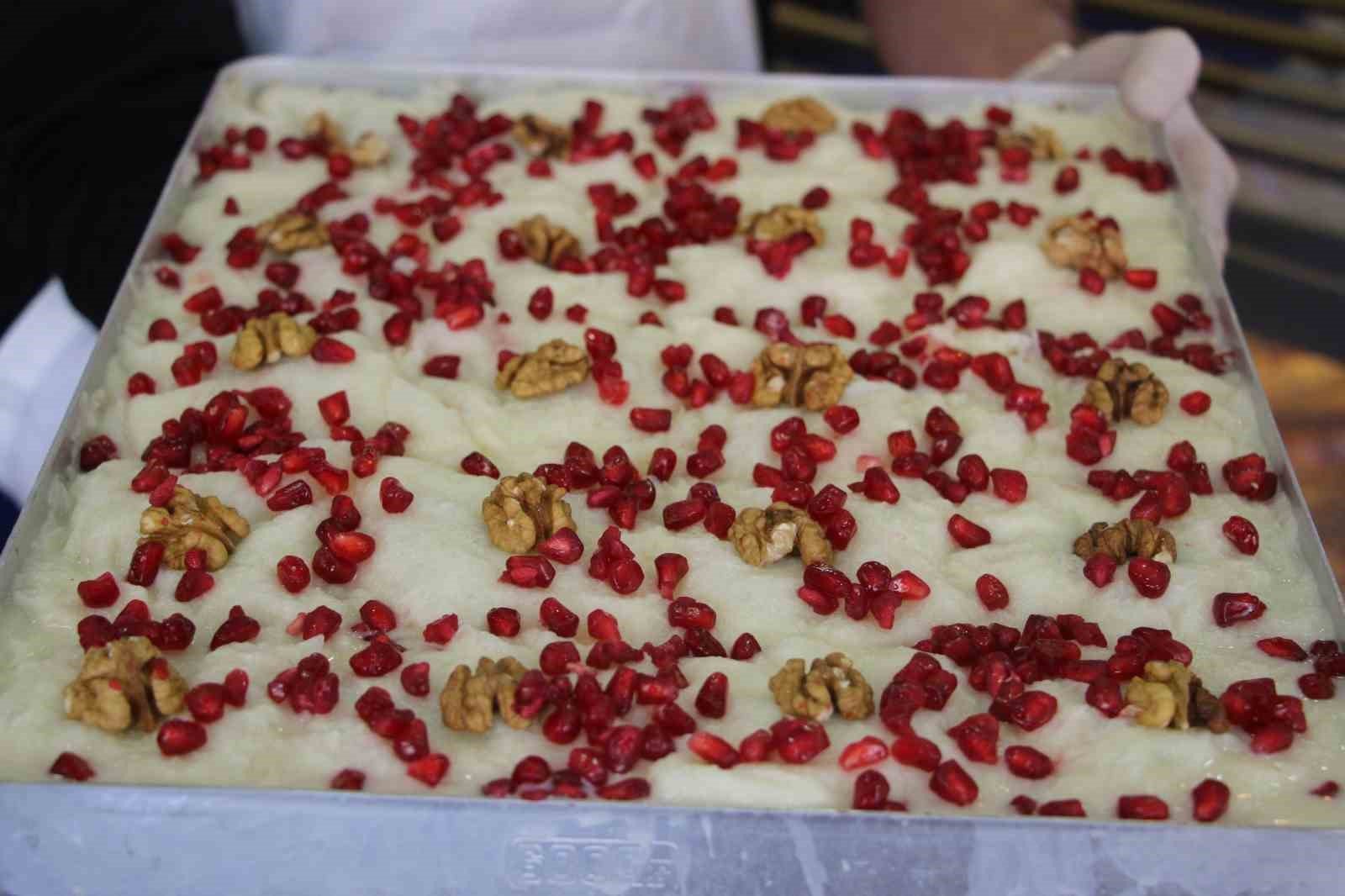 Van&rsquo;da Ramazan&rsquo;ın vazge&ccedil;ilmez lezzeti: G&uuml;lla&ccedil;
