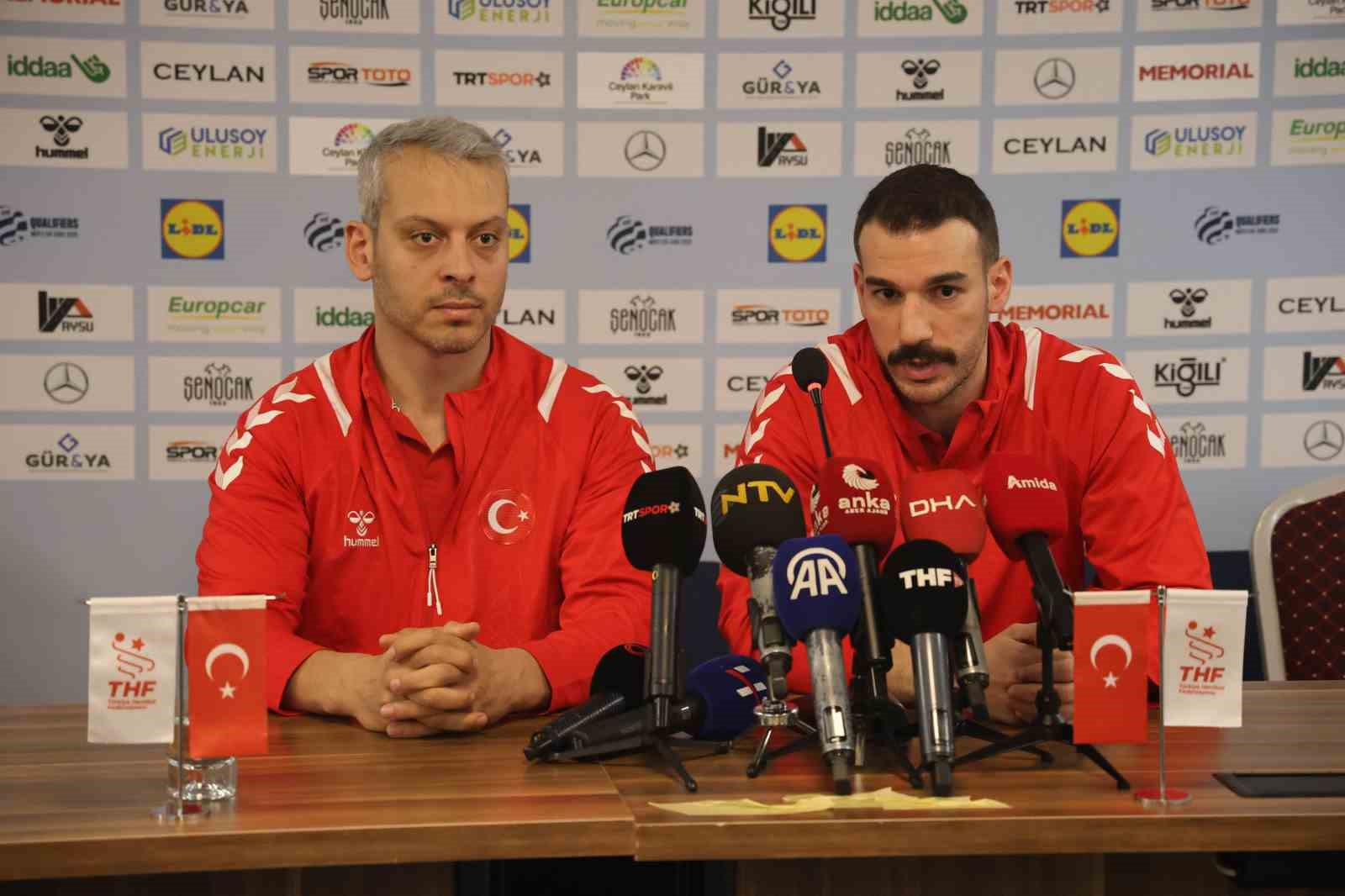 A Milli Erkek Hentbol Takımı, 26 yıl sonra Diyarbakır&rsquo;da milli ma&ccedil;a &ccedil;ıkacak
