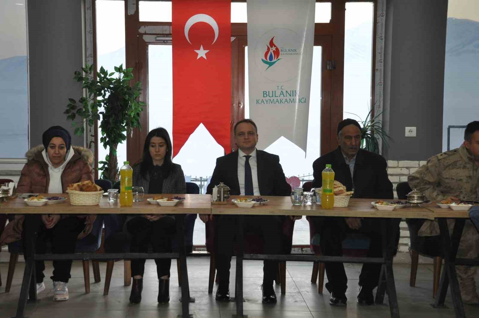 Kaymakam Koşansu, şehit ve gazi aileleriyle iftarda buluştu