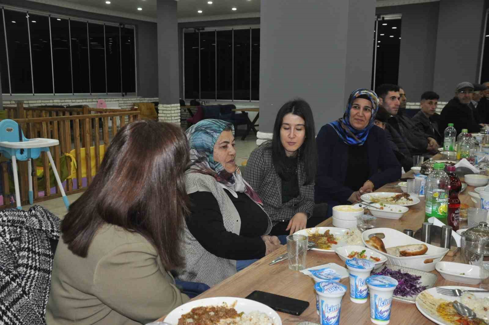 Kaymakam Koşansu, şehit ve gazi aileleriyle iftarda buluştu
