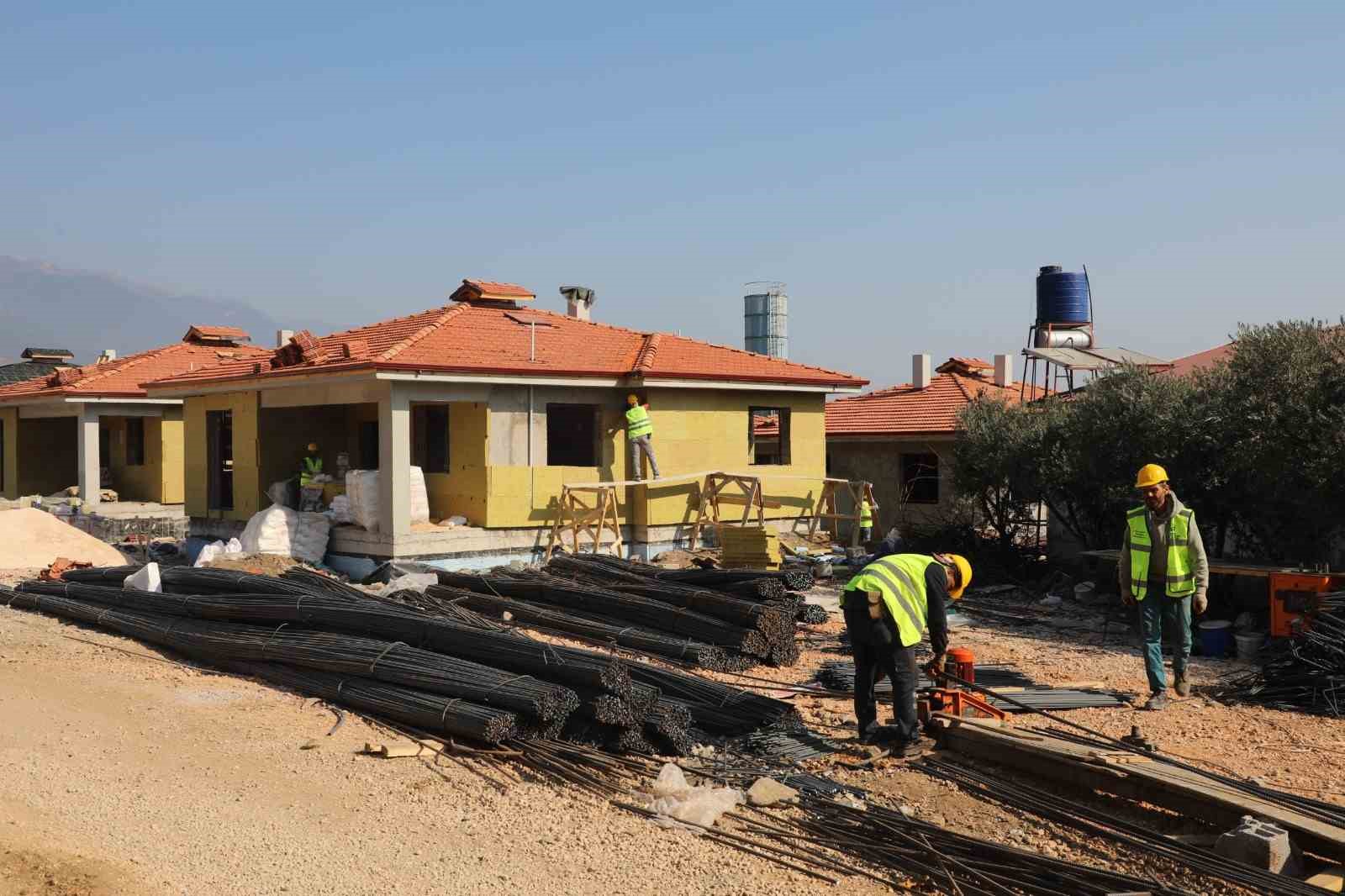 Hatay’da inşa edilen kırsal konutlar yükselmeye devam ediyor