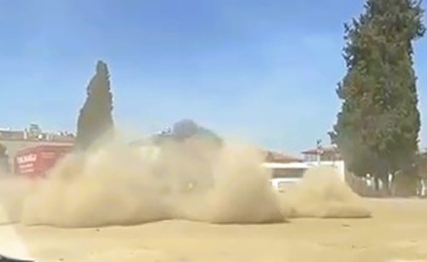 Otoparkta drift atan sürücü hem parası hem de ehliyetinden oldu