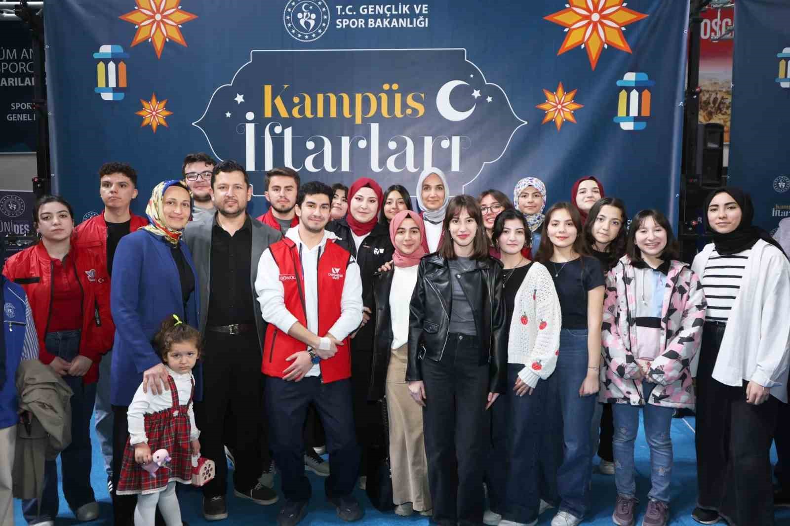Afyonkarahisar’da ’Kampüs İftarı’ programı düzenlendi