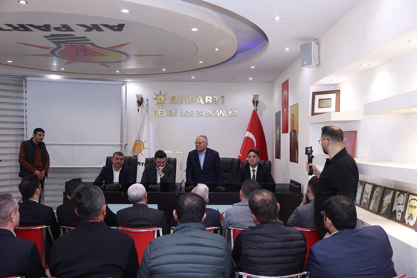 Başkan Büyükkılıç; Ramazan&rsquo;ın bereketini baba ocağı Develi&rsquo;de yaşadı