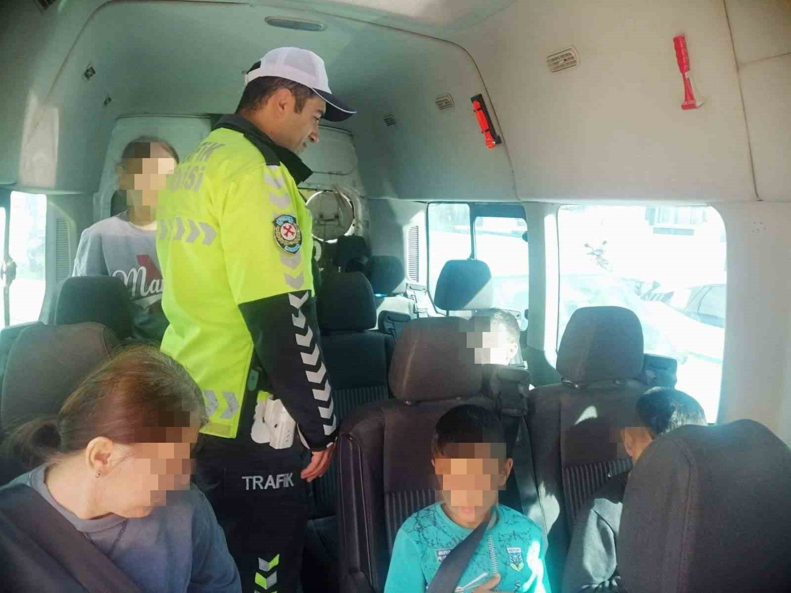 Manisa&rsquo;da trafik denetimleri hız kesmiyor
