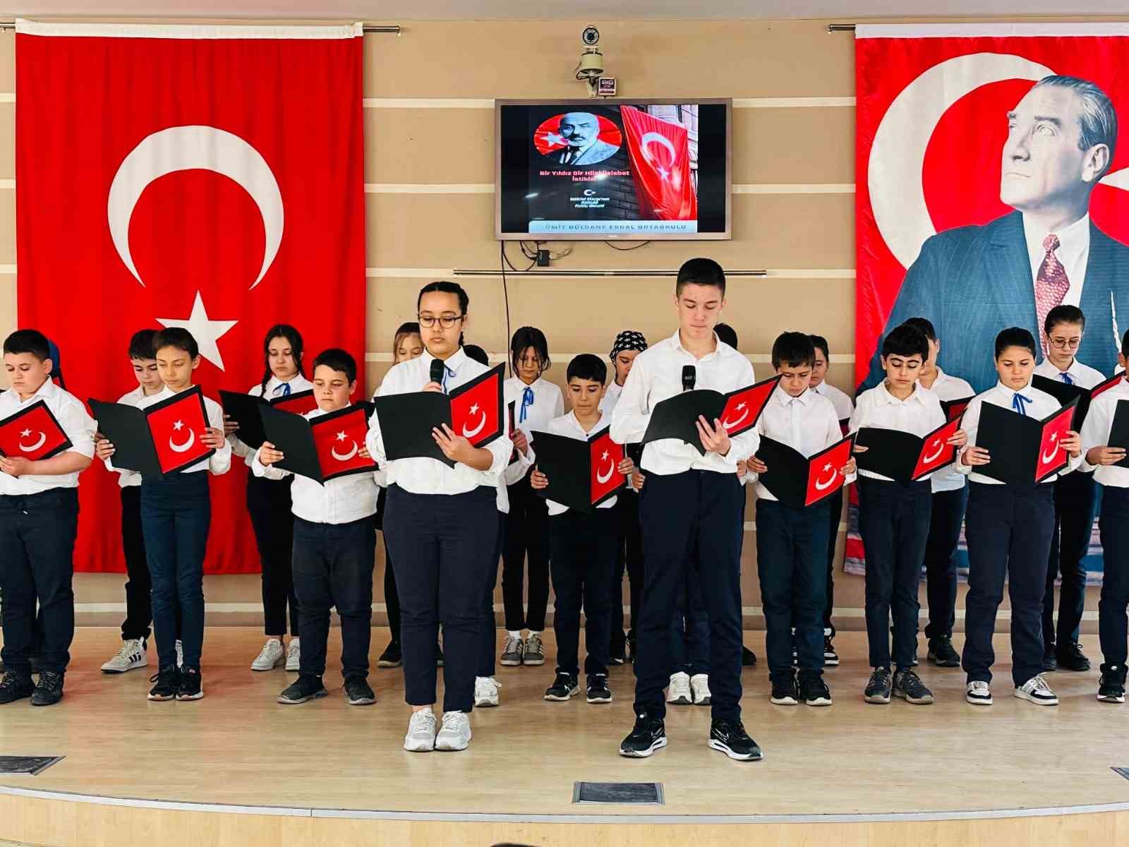 Bozdoğan&rsquo;da 12 Mart İstiklal Marşı&rsquo;nın Kabul&uuml; t&ouml;renle kutlandı
