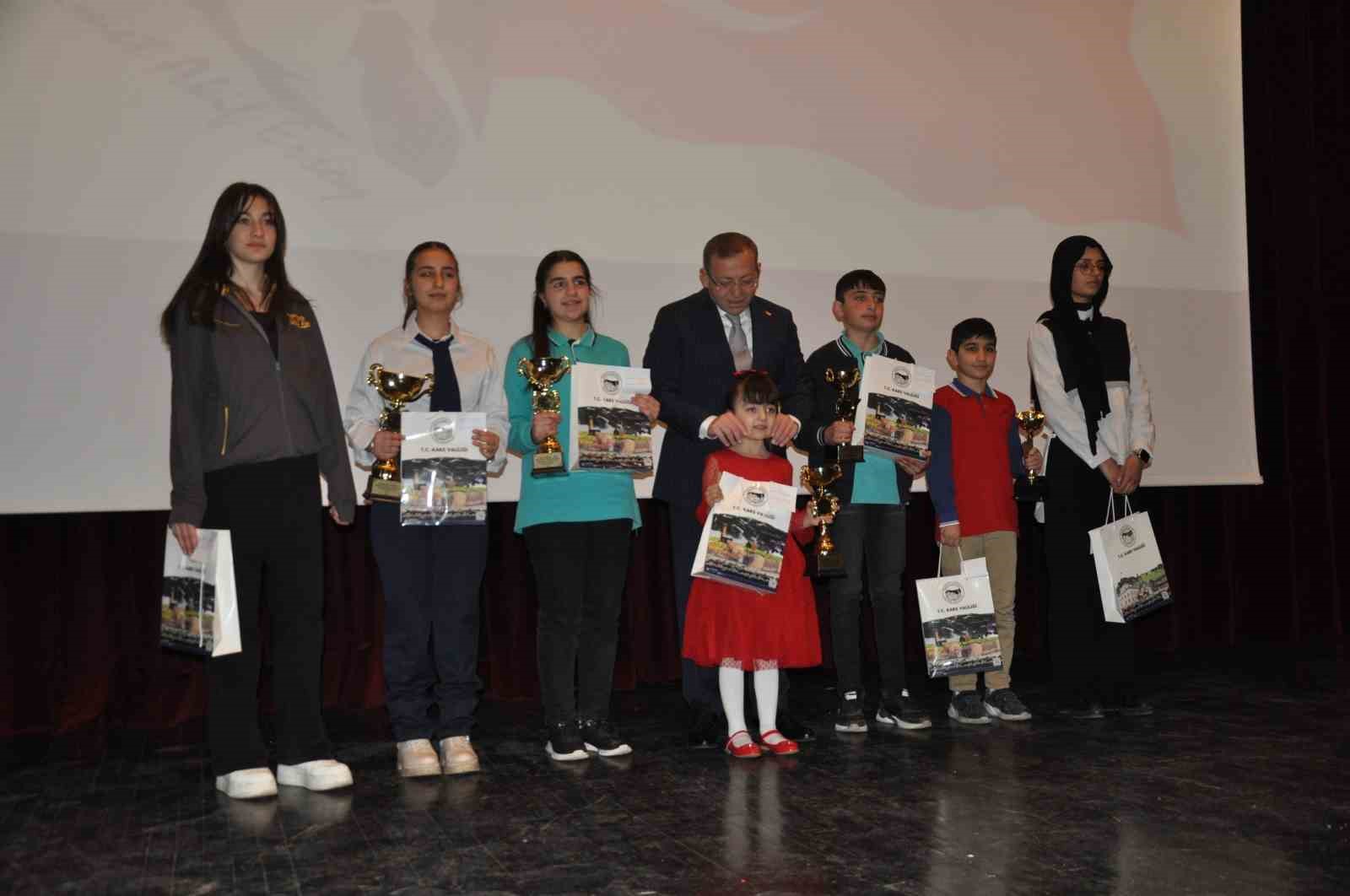Kars&rsquo;ta, İstiklal Marşı&rsquo;nın kabul&uuml;n&uuml;n 104. Yılıd&ouml;n&uuml;m&uuml; etkinliği
