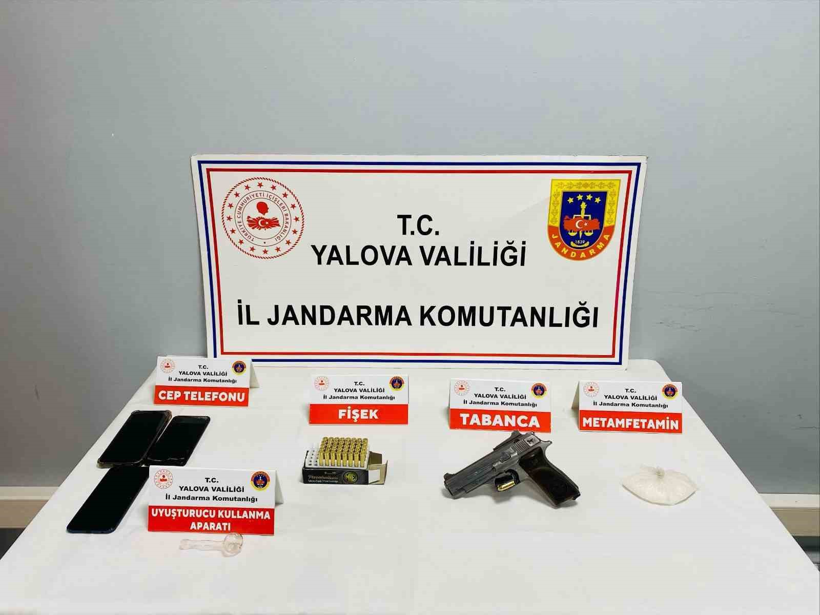 Yalova’da uyuşturucu operasyonu: 3 gözaltı