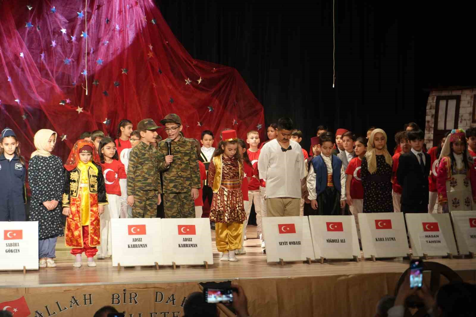 Niğde&rsquo;de İstiklal Marşı&rsquo;nın Kabul&uuml; ve Mehmet Akif Ersoy&rsquo;u Anma Programı d&uuml;zenlendi
