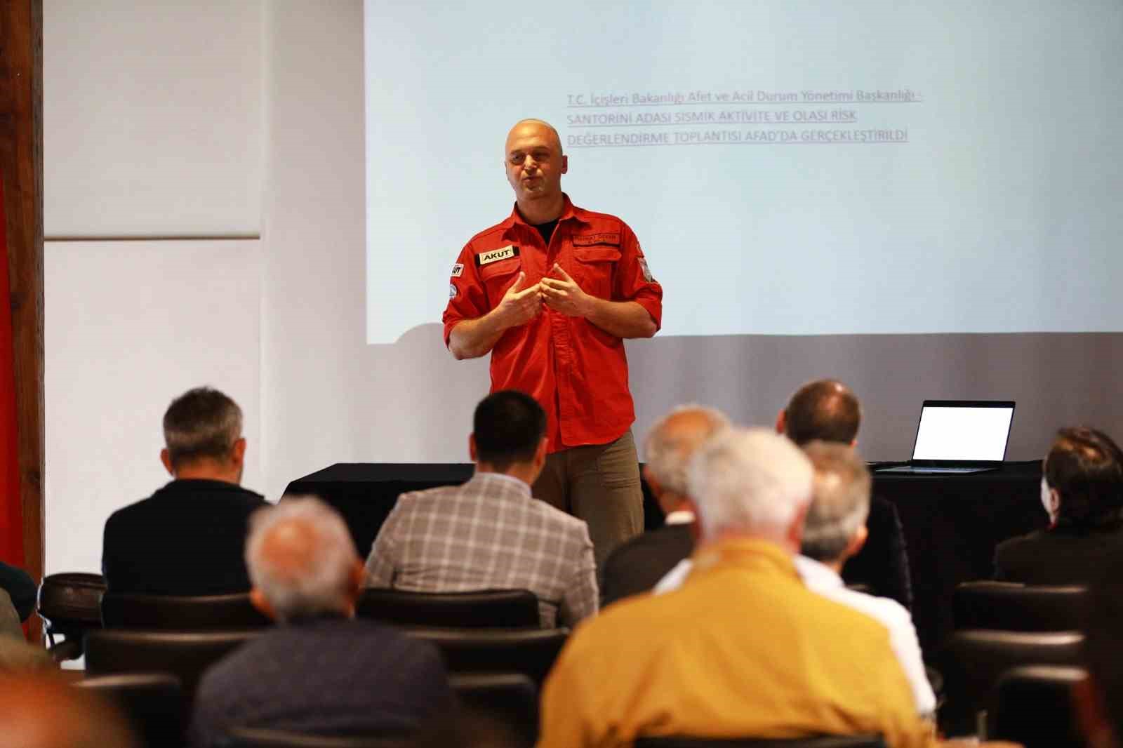 Sel&ccedil;uk Efes Kent Belleği&rsquo;nde deprem farkındalık etkinlikleri devam ediyor
