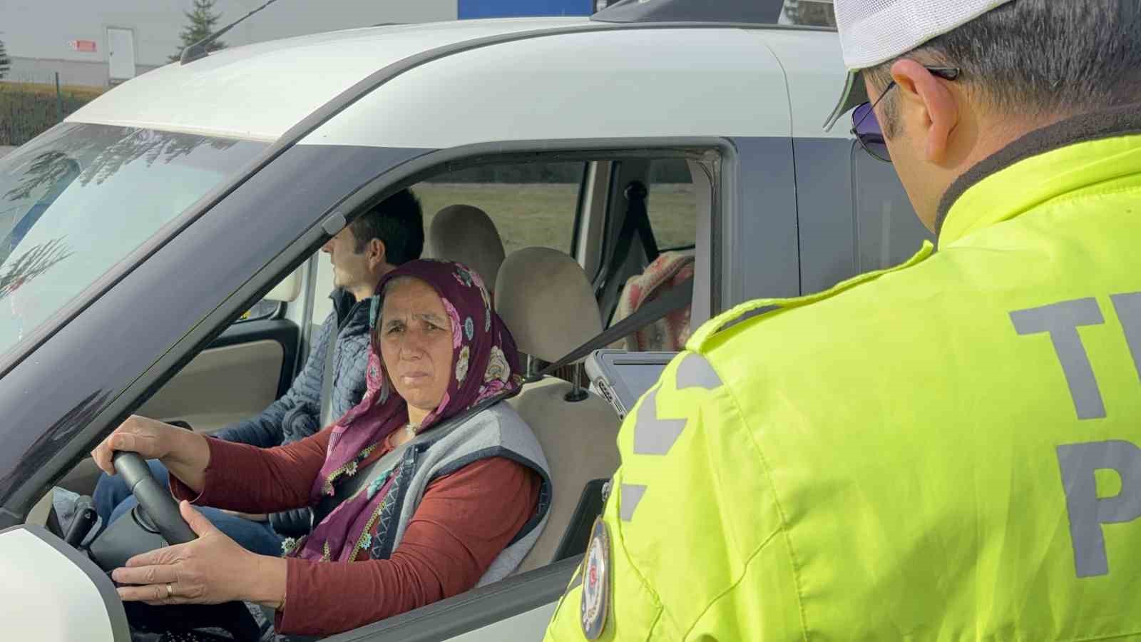 İhbarlı kırmızı ışık denetimi sürücülere göz açtırmadı