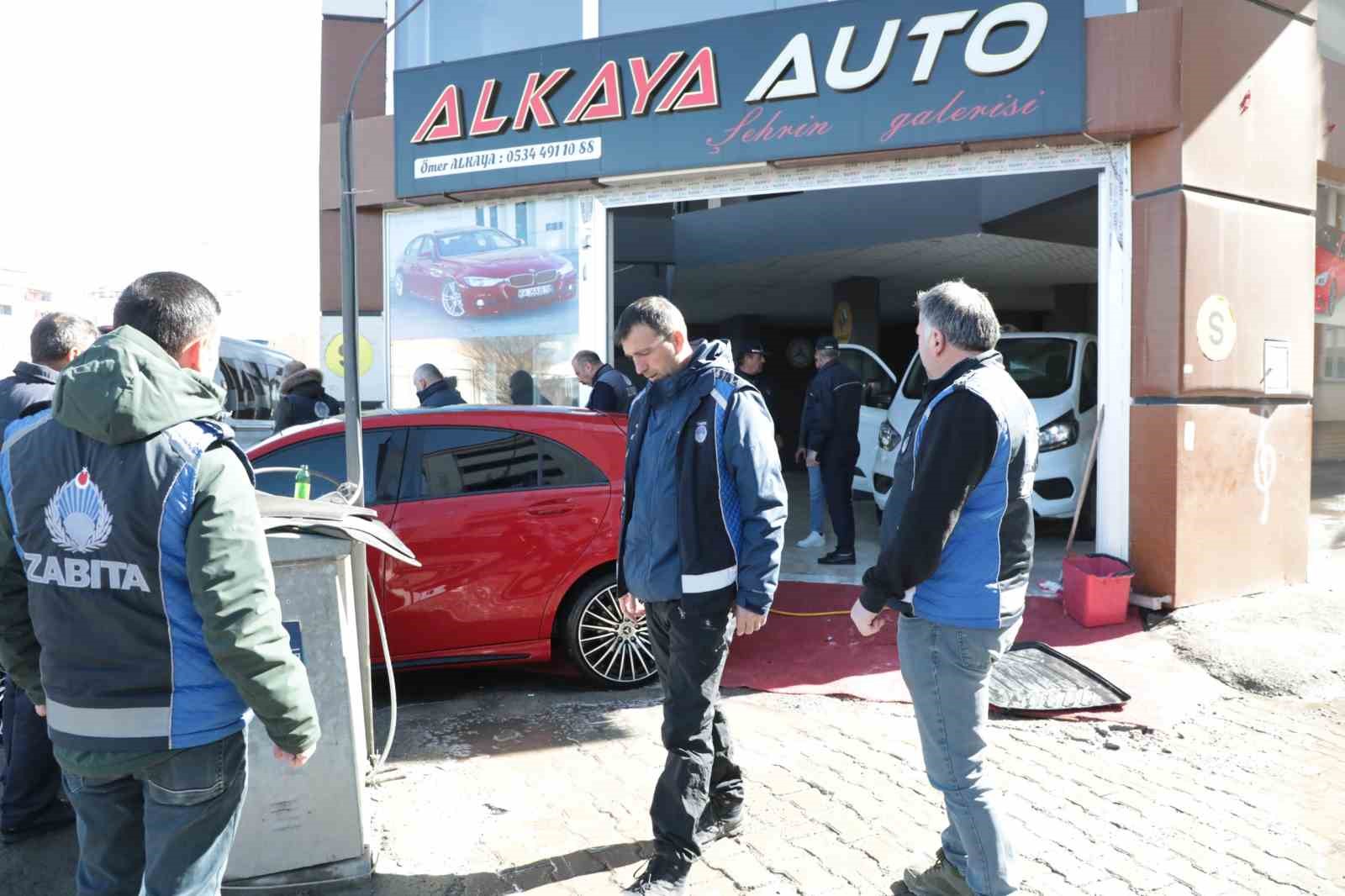 Kars&rsquo;ta kaldırım işgalleri denetim altında
