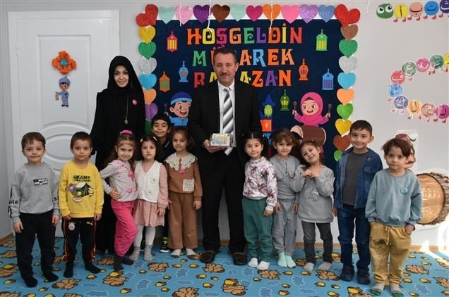 Kendileri k&uuml;&ccedil;&uuml;k, kalpleri kocaman
