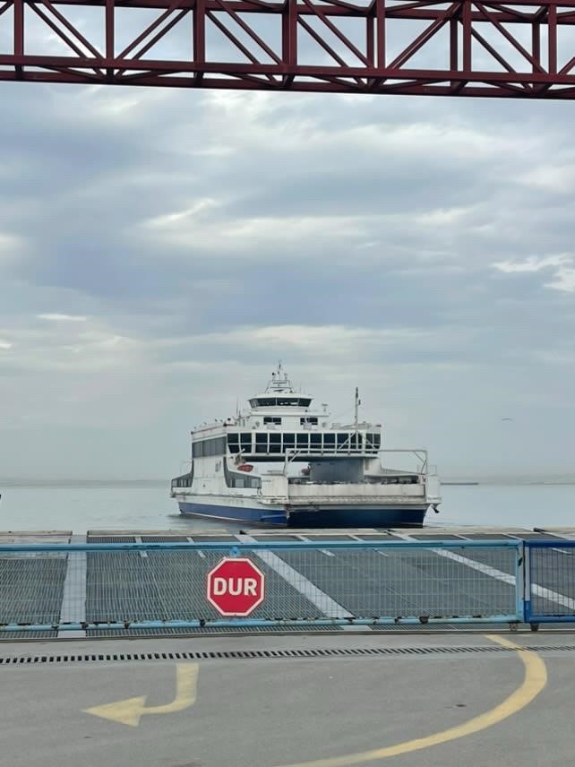 Yalova&rsquo;da İDO&rsquo;ya ait feribot kaza yaptı
