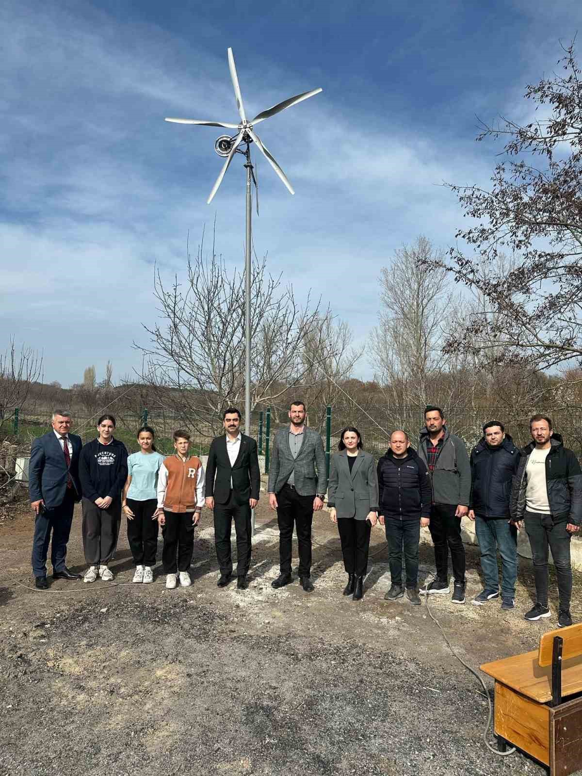 Enez&rsquo;de &ouml;ğrenciler yenilenebilir enerjiye dikkat &ccedil;ekti
