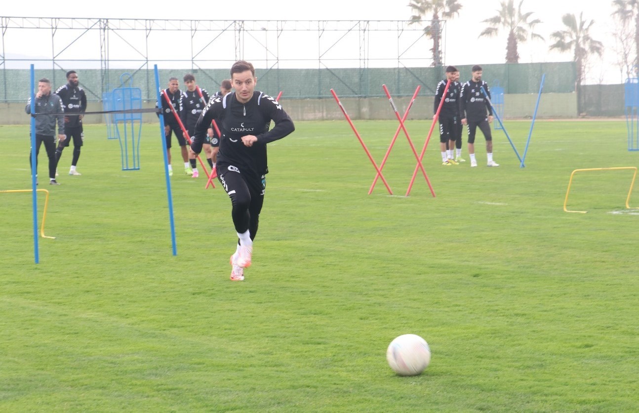 Oğulcan Çağlayan: "Tek hedefim bu takımın Süper Lig’e çıkması"